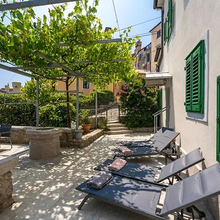 Conrad By Interhome *