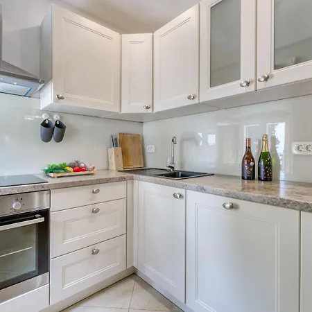 Conrad By Interhome Abbazia