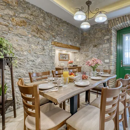 Conrad By Interhome Casa vacanze