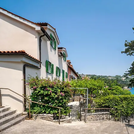 Conrad By Interhome Casa vacanze *