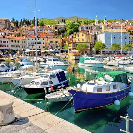 Conrad By Interhome Опатия