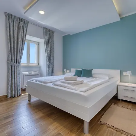 Conrad By Interhome Опатия