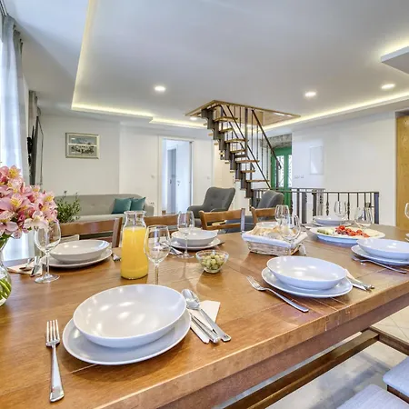 Conrad By Interhome Hébergement de vacances Opatija