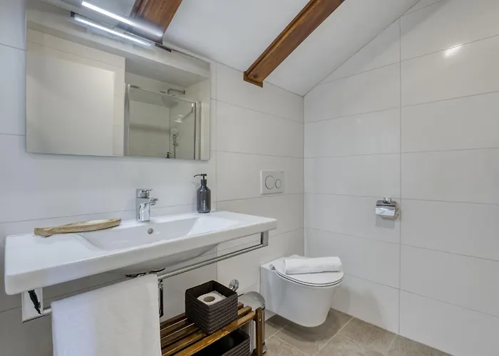 Conrad By Interhome Tatil Evi Opatija