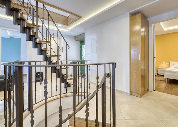 Conrad By Interhome Tatil Evi Opatija